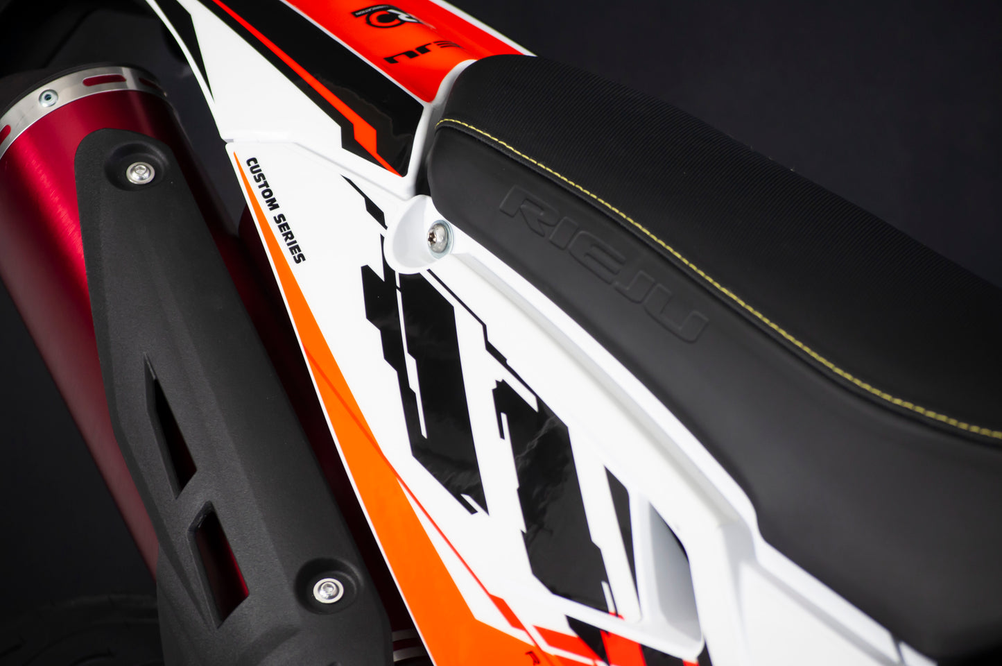 Kit de adhesivos Rieju MRT 50 / 125 - FIRESTORM - Unitransfer Marking Systems, S.L.