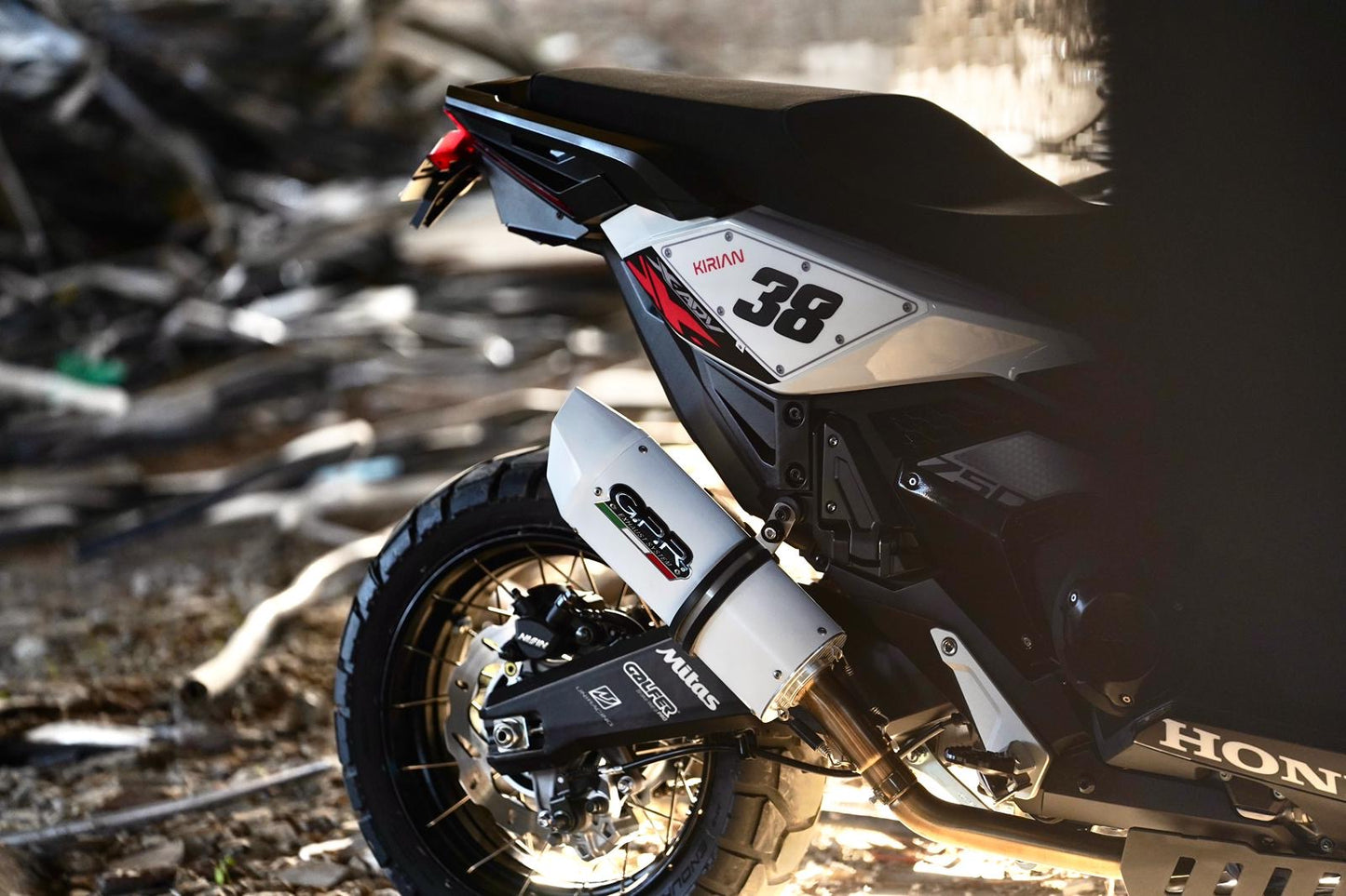 KIT ADHESIVOS HONDA X ADV REPLICA KIRIAN 2025