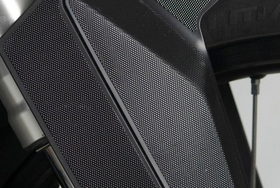 Uniracing, protección y decoración para tu moto