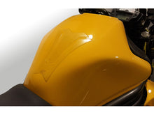 Cargar imagen en el visor de la galería, #stickers #adventure #motoadventure #grastec #protection #z900 #tankpad #carbonfiber