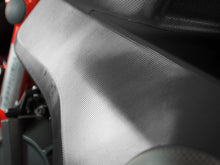 Cargar imagen en el visor de la galería, KTM 790 &amp; KTM 890 Adventure R 2020-21 Off Road Scratch Saver Black Tank Kit &amp; Blue Tank Kit - Uniracing