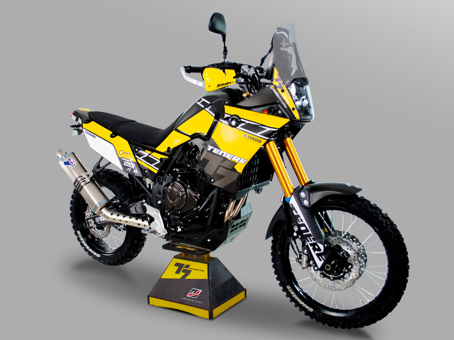 Kit de adhesivos Uniracing completo en Yamaha Tenere 700 (color amarillo)